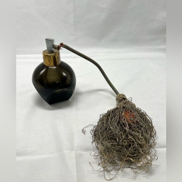 Gorgeous Art Deco Vintage Glass Perfume Bottles with Atomizer empty - Picture 1 of 7